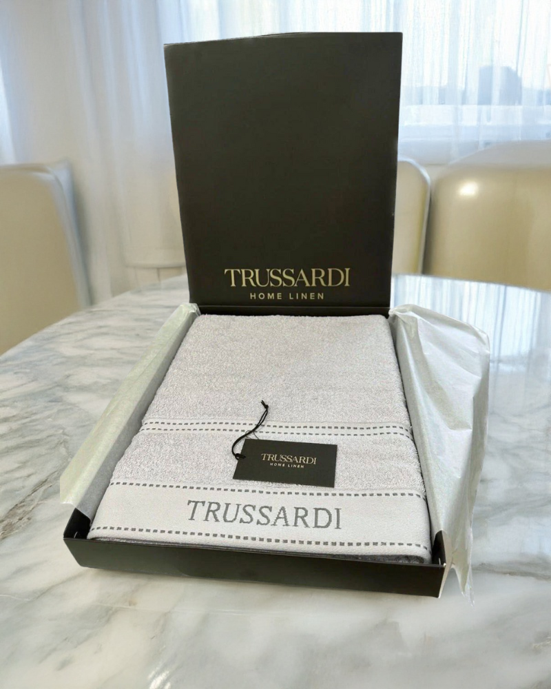 Trussardi Ribbon Towel Set