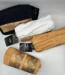 Set with beauty case and cotton terry towels Alviero Martini