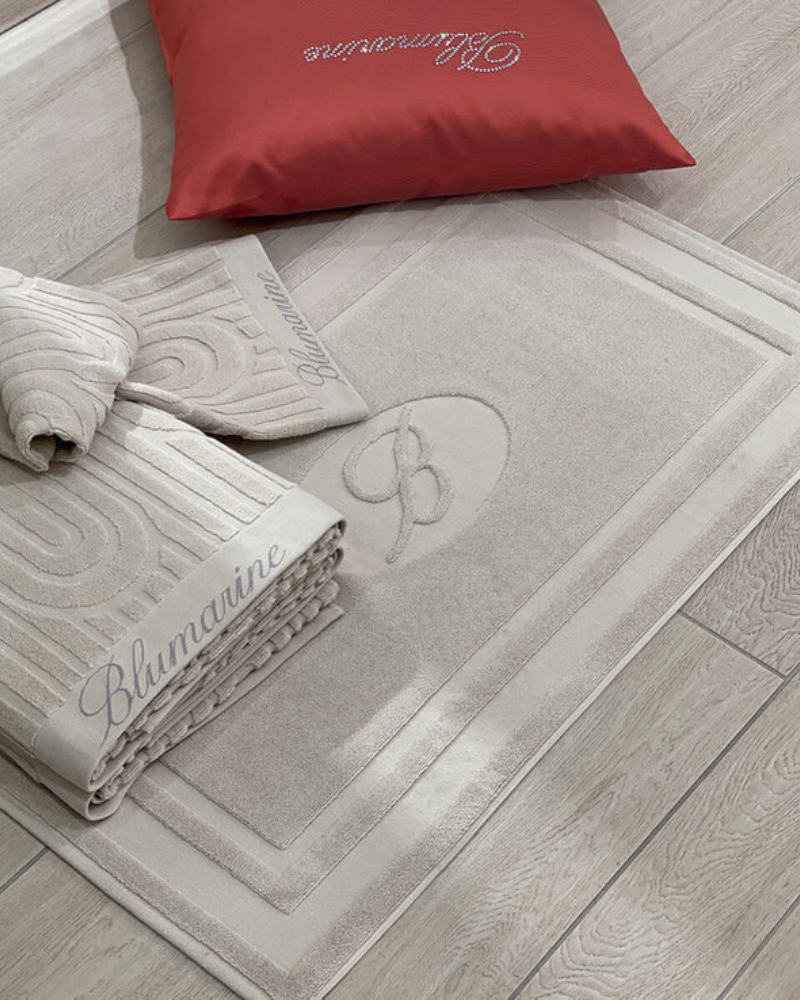 Bathroom Carpet Monogram Blumarine