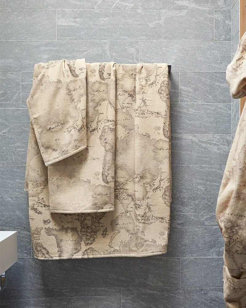 Alviero Martini Geo Safari Print Towel Set