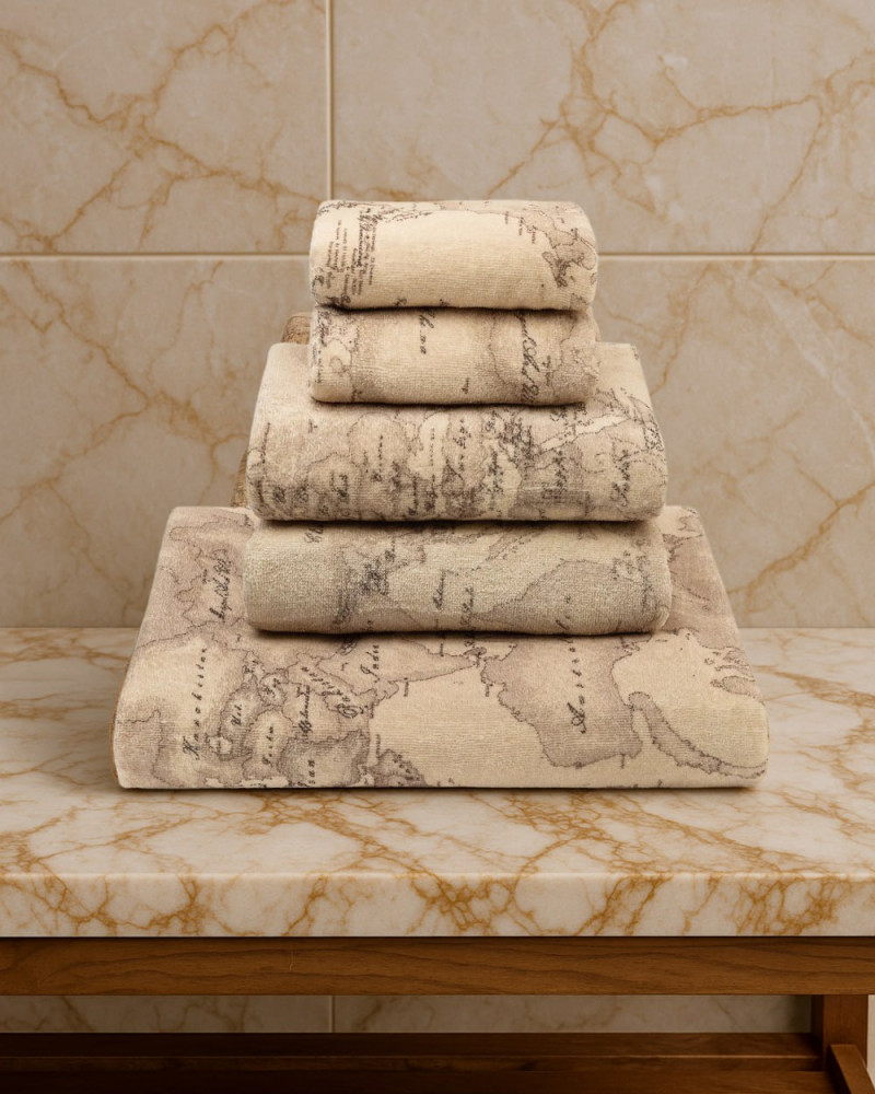 Alviero Martini Geo Safari Print Towel Set