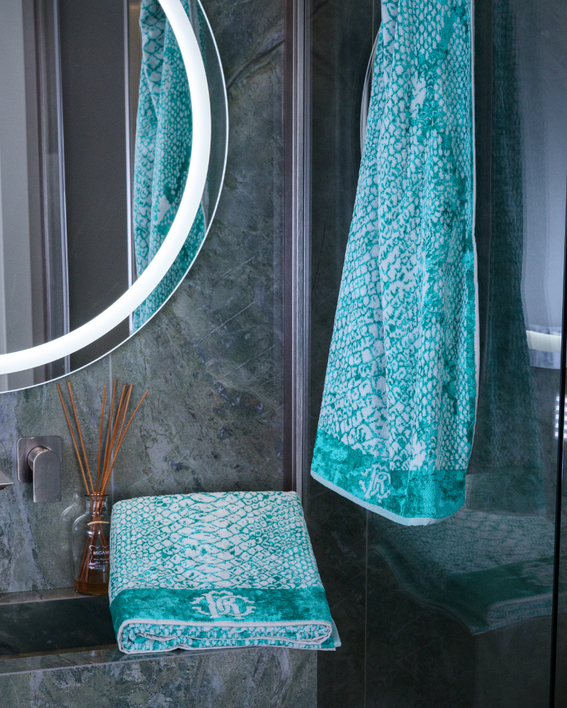 Set of towels 2 pcs. Grace Roberto Cavalli