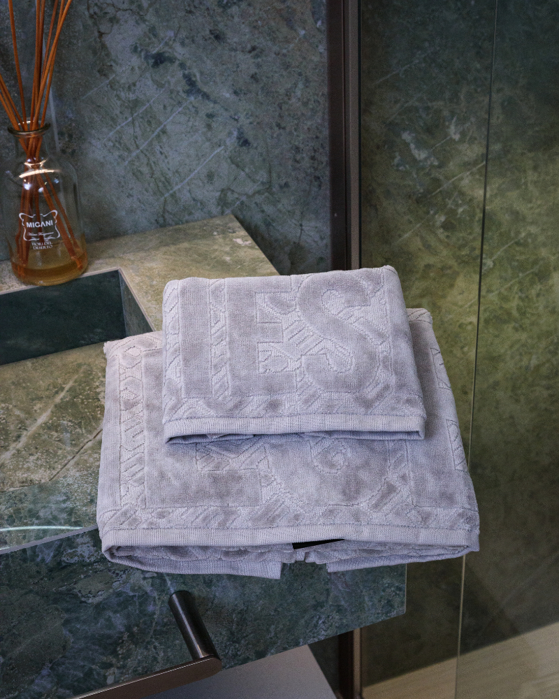 Set of 2 towels 3D Logo Diesel
