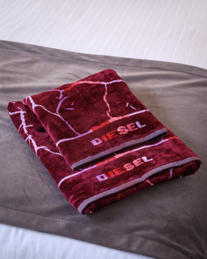 Set of 2 towels New Crackle' Diesel